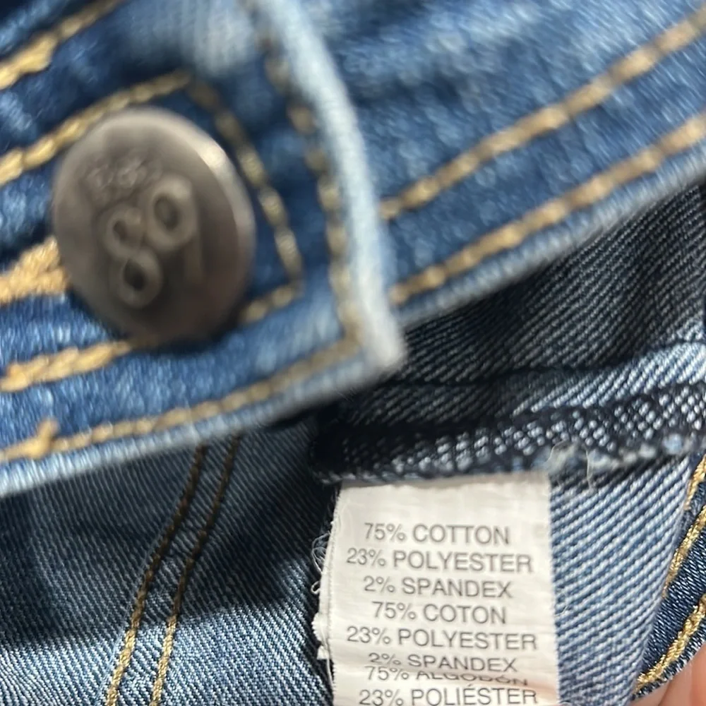 The children’s place blue Jean jacket size 5/6 GUC